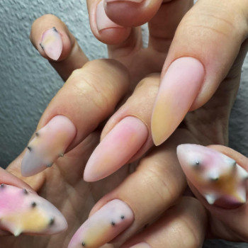 Матовий манікюр незвичайний 3d, фото - Майстер манікюру Наталія Сисоєва