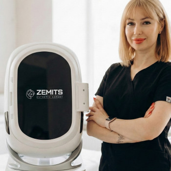 Апаратна діагностика шкіри обличчя: AI-аналізатор Zemits VeraFace Skin Analysis Pro

   