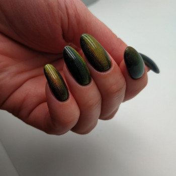 Стильний манікюр з характером 

    