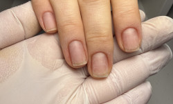 Манікюр Мастер маникюра Анна Киев