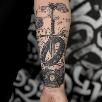 Тату мужские на предплечье меч, фото - Тату мастер Алина Котробай