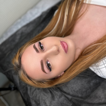 Перманентний макіяж брів
                    Мастер перманентного макияжа Катерина Запорожье