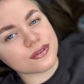 Перманентний макіяж губ
                    Мастер перманентного макияжа Катерина Запорожье