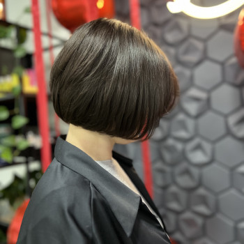 Стрижка «квадратні слої»
   