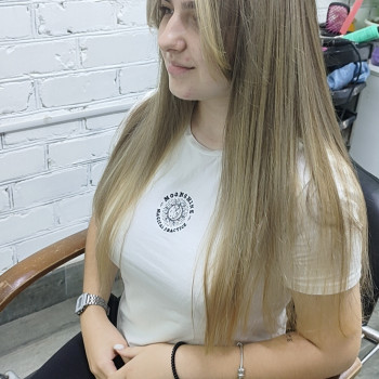 Мелірування волосся
                    Салон краси Мастерская Красоты Кременчук