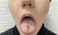 Пирсинг языка Мастер по пирсингу Татьяна Киев