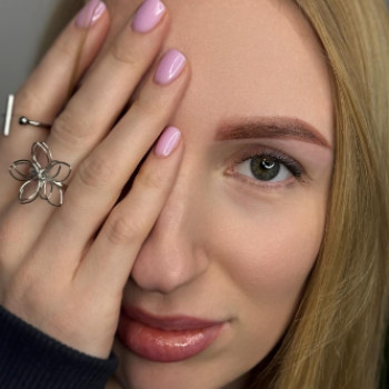 Фото з портфоліо салону Nails Berry (салон краси, Київ)