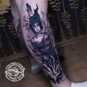 Тату на ноге ведьма, фото - Тату мастер Алёна Иванник