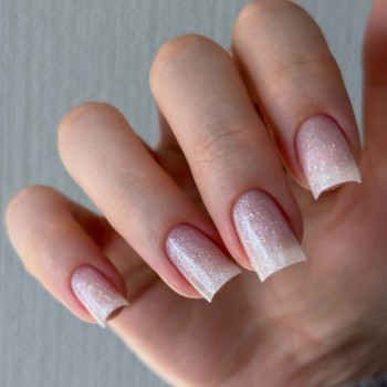 Фото з портфоліо салону Belle (нігтьова студія, Київ)