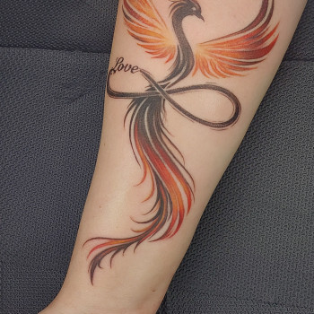 Тату на передпліччі знак нескінченність фенікс, фото - Тату майстер Вікторія Островська