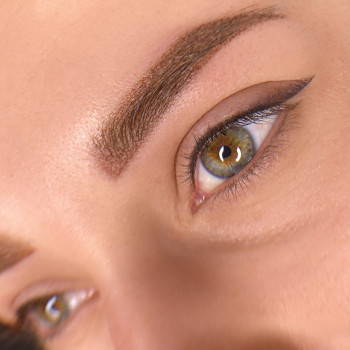 Перманентний макияж бровей
                    Мастер перманентного макияжа Татьяна Львов