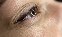 Перманентний макияж век Косметолог-ін'єкціоніст Татьяна Львів