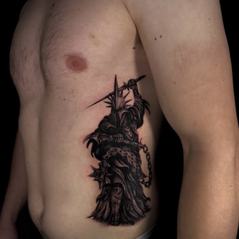 На ребрах боці, фото - тату салон TATTOO LAMARCH