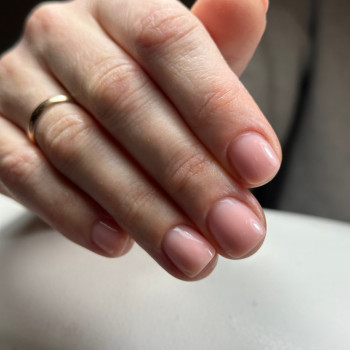 Манікюр + покриття гелем (нюд)
                    Салон краси ВІККІ Рівне