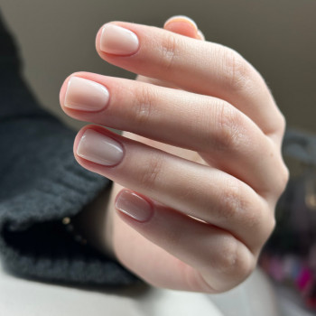 Манікюр + покриття гелем (нюд)
                    Салон краси ВІККІ Рівне