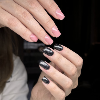 Чорний манікюр рожевий різні руки, фото - Майстер манікюру Дарья Шульженко