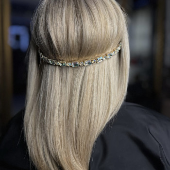 Волосся- найрозкішніша прикраса жінки.