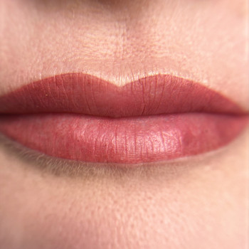 Перманентний макіяж губ Суми