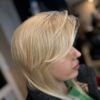 Фарбування Блонд
                    Перукар-колорист Юлия Дніпро