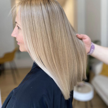 Догляд
                    Перукар-колорист Юлия Дніпро