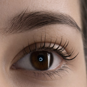 Ламінування вій в корейській техніці