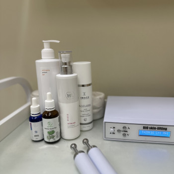 Мікроструми! 
Одна з найефективніших процедур при набряках!!