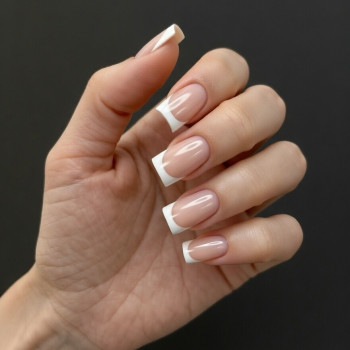 Комплекс укріплення + френч.
Вартість - 1150 грн.
Час виконання - 2,30 хв., фото - нігтьова студія Gloss up nails