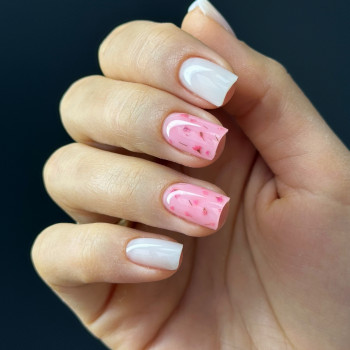 Фото з портфоліо салону Gloss up nails (нігтьова студія, Київ)