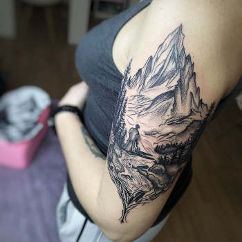 Тату для дівчат на плечі гори, фото - Майстер перманентного макіяжу Катерина Коломієць