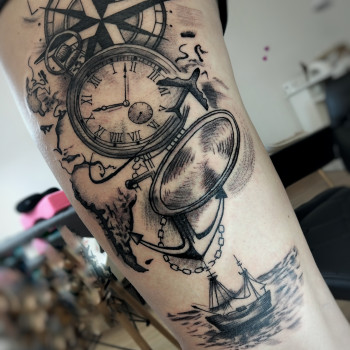 Годинник абстракція якір, фото - майстер перманентного макіяжу Катерина Коломієць