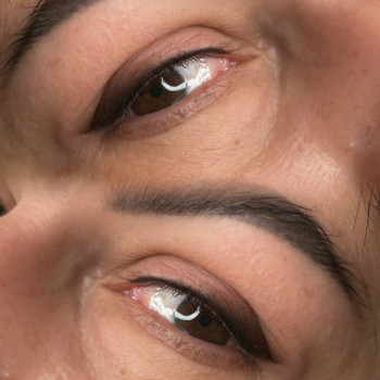 Стрілочка з тушуванням, фото - майстер перманентного макіяжу Анна Савченко