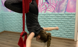 Йога в гамаках Фитнес клуб Grace Каменское