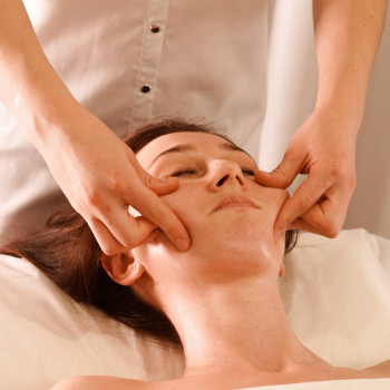 Масаж обличчя Тотальний ЛІфтинг