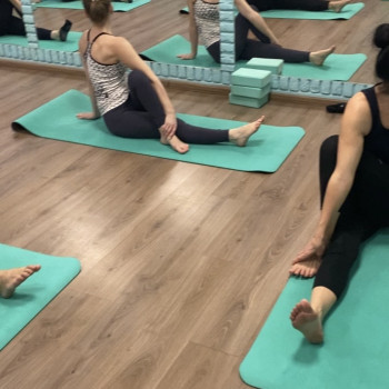 Йога Yoga
                    Фитнес клуб Grace Каменское