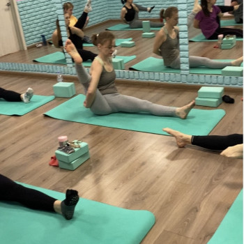 Йога Yoga
                    Фитнес клуб Grace Каменское