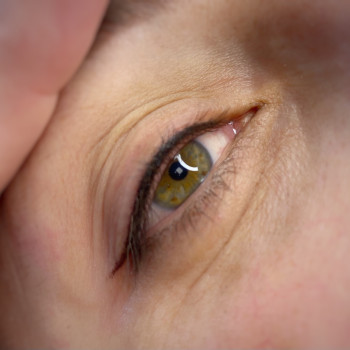 Ніжна ,тоненька стрілочка.