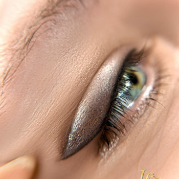 Стрелка с растушевкой, фото - мастер перманентного макияжа Інна Лебедь