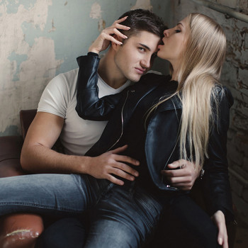 Фотосесія Lovestory | Фотосесія лавсторі  |  Фотосесія закоханих  | Лавсторі фотосесія для пар
                    Весільний фотограф Анна Київ