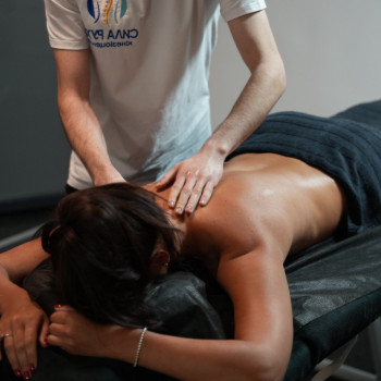 Класично-оздоровчий масаж всього тіла
                    Медицинский центр Сила Руху Киев