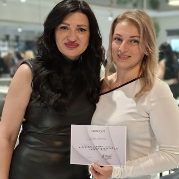 Фото из портфолио мастера Eлена Симонова (парикмахер-колорист, Николаев)