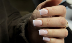 Маникюр с покрытием гель-лаком Салон красоты  Одесса