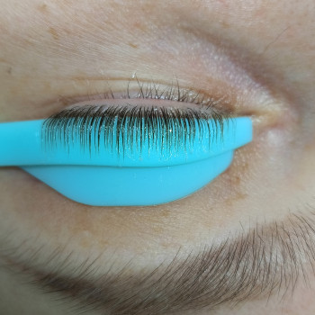 Ламінування вій