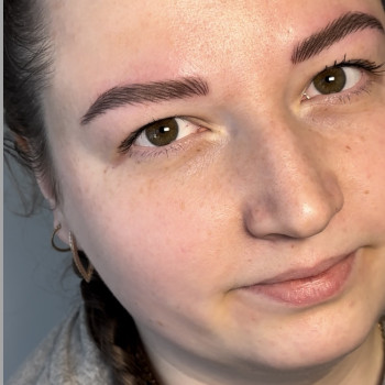 Волосковий перманент брів