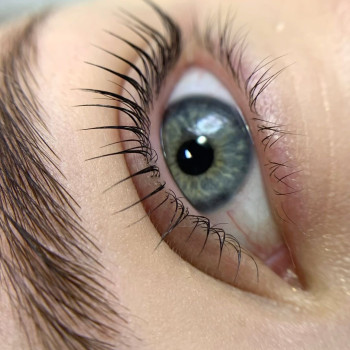 Ламінування вій