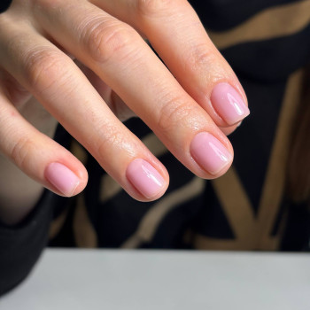 Манікюр
                    Салон краси Marinel Чернігів