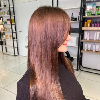 Фарбування волосся
                    Салон краси Marinel Чернігів