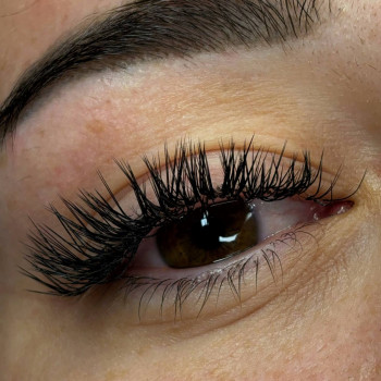 Фото з портфоліо салону Retreat beauty place (салон краси, Київ)