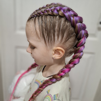 Коси з додаванням канекалону
                    Брейдер  Харків