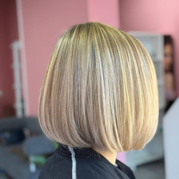 Air touch
                    Салон красоты Retreat beauty place Киев