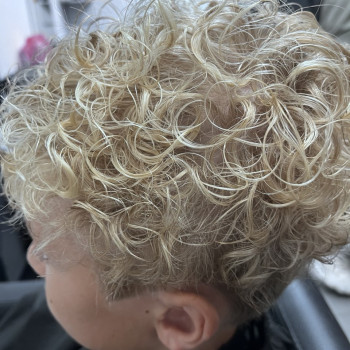 Фото из портфолио салона Ювента (парикмахерская, Ровно)